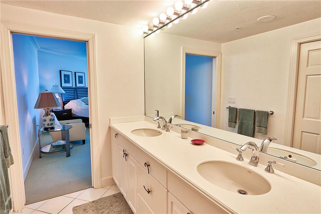 BAYPOINTE AT NAPLES CAY - Residential Lease