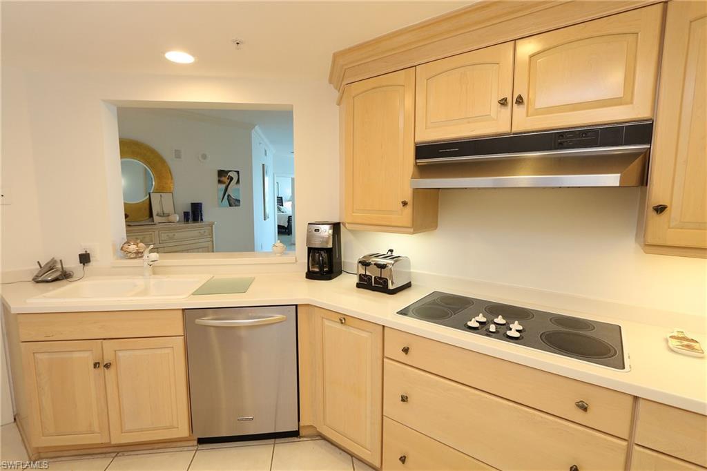 BAYPOINTE AT NAPLES CAY - Residential Lease