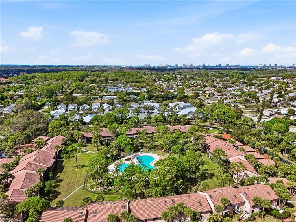 COACH HOUSE - Residential