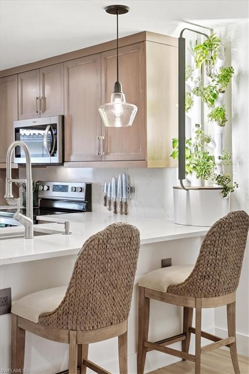 COACH HOUSE - Residential