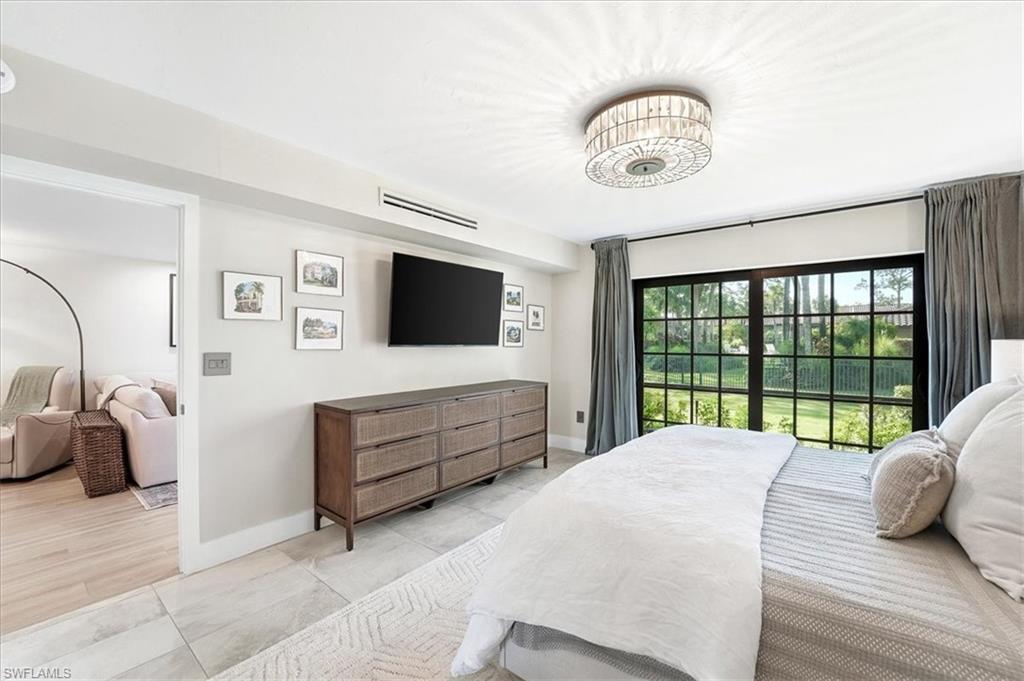 COACH HOUSE - Residential