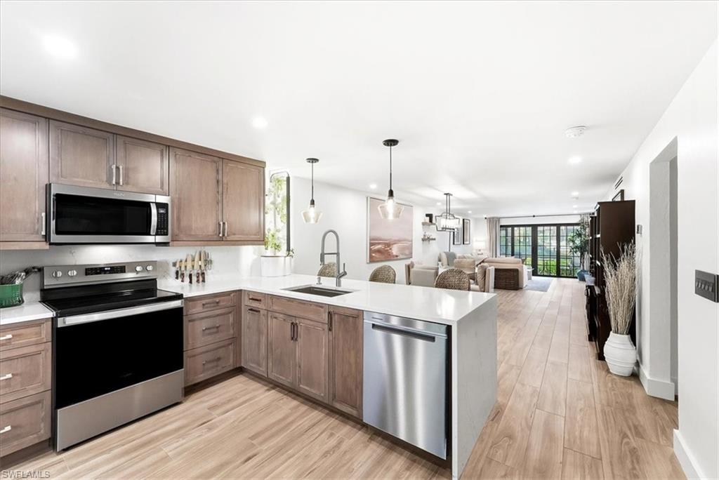 COACH HOUSE - Residential