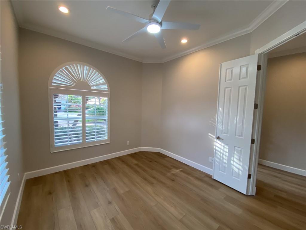 ISLAND WALK - Residential