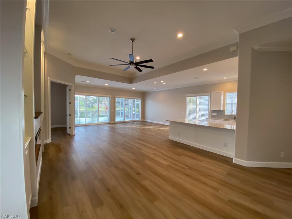 ISLAND WALK - Residential