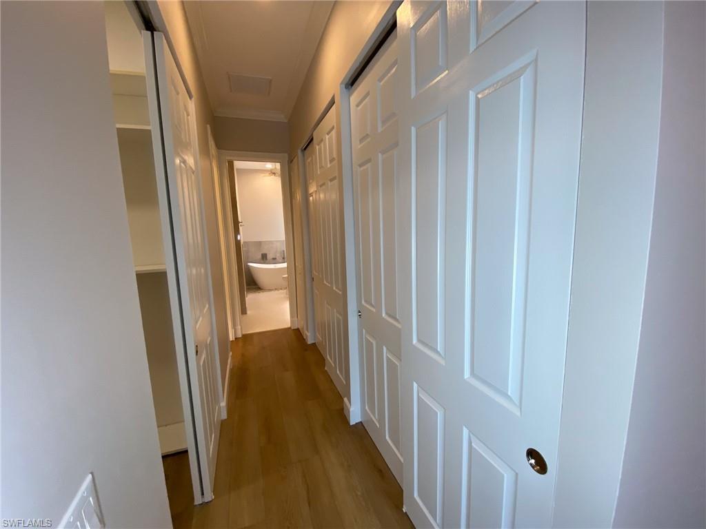 ISLAND WALK - Residential