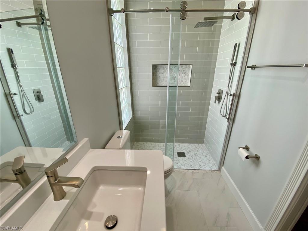 ISLAND WALK - Residential