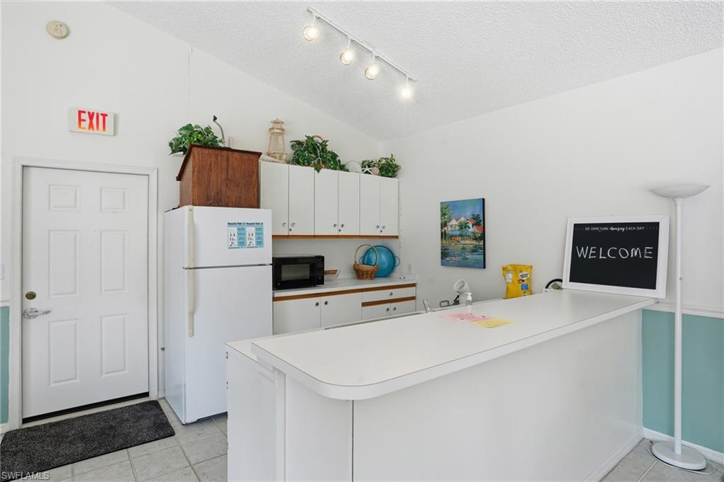 PIPERS POINTE - Residential