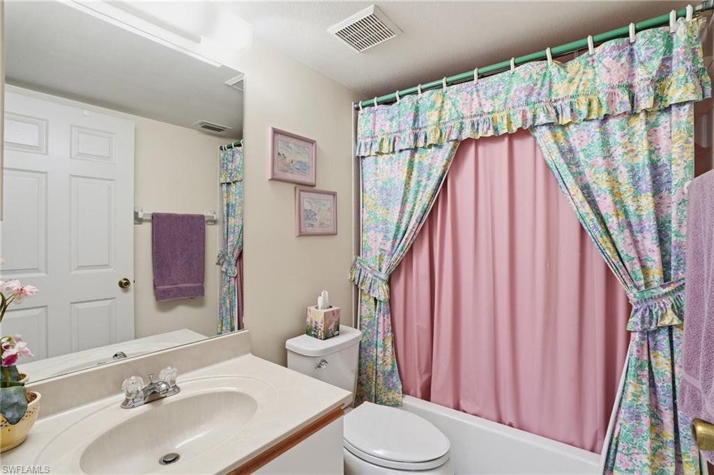 PIPERS POINTE - Residential