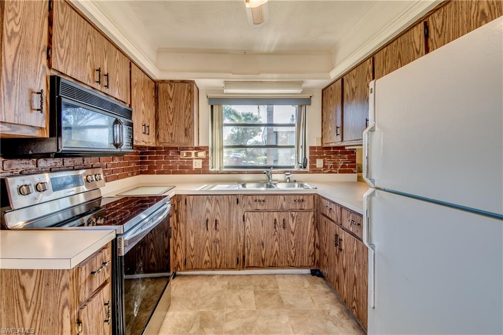 COURTYARDS OF CAPE CORAL NORTH - Residential