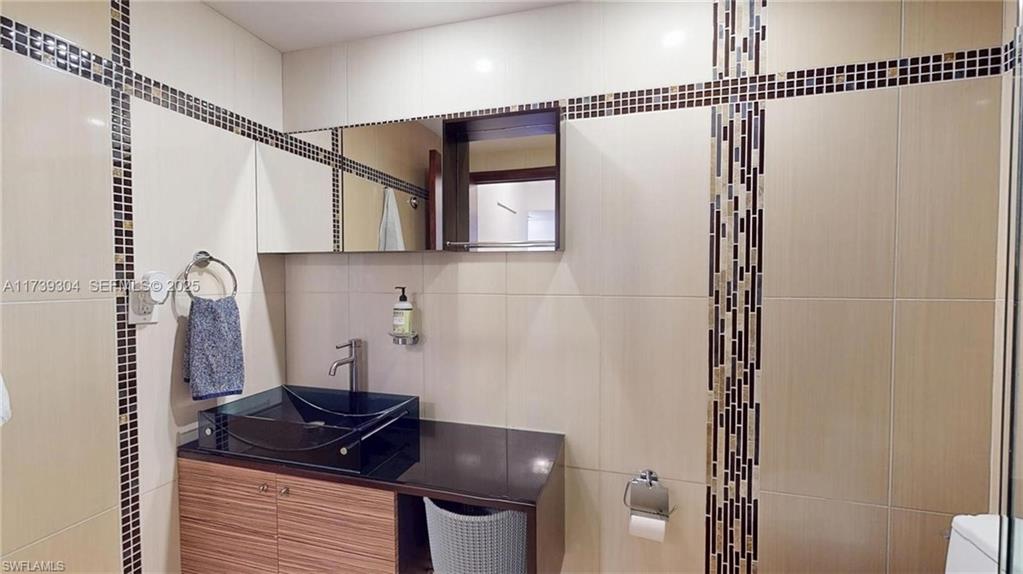 OLYMPIA POINTE - Residential