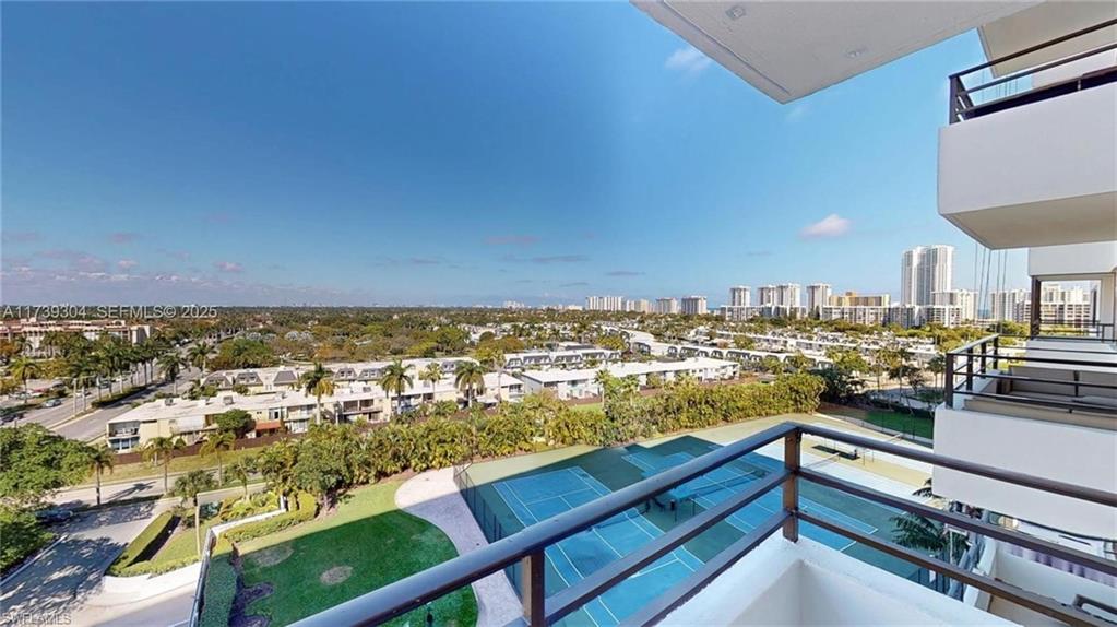 OLYMPIA POINTE - Residential