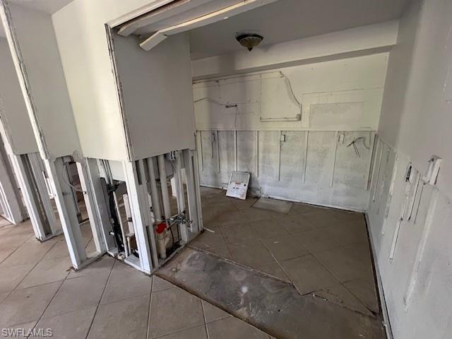 SOUTH POINTE WEST CONDO - Residential