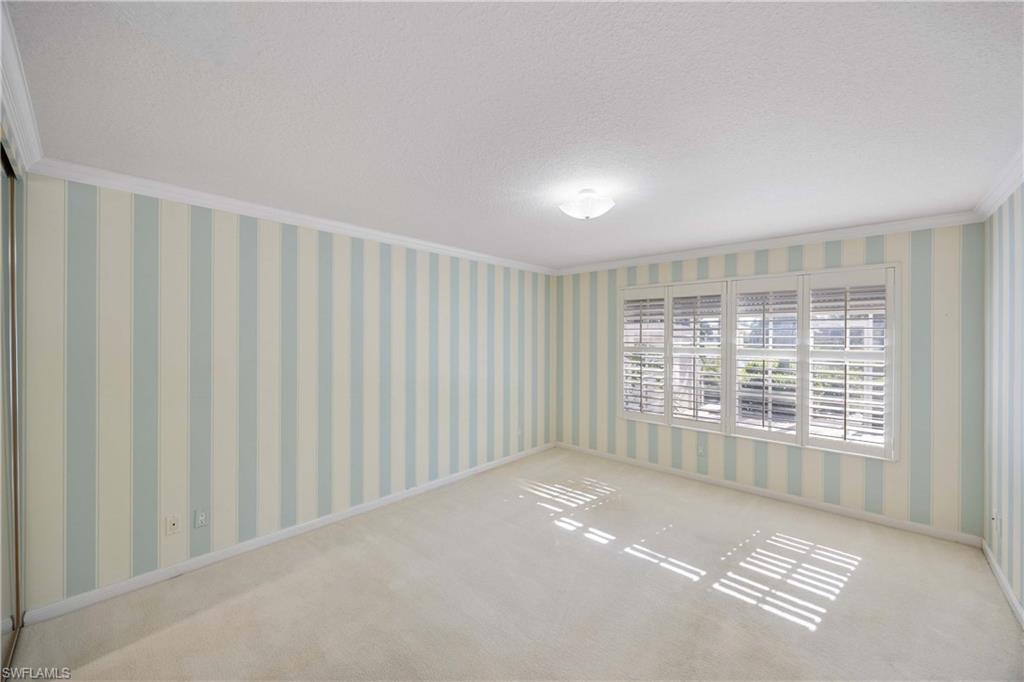 ISLAND WALK - Residential