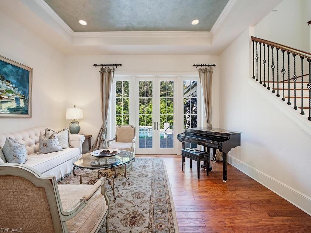 OLDE NAPLES - Residential