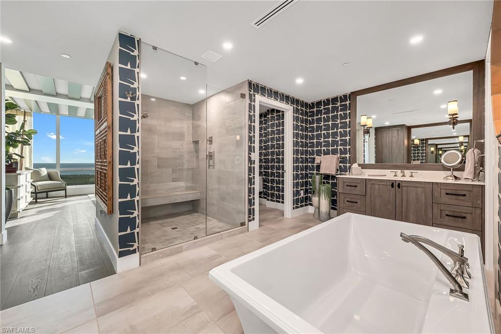 KALEA BAY TOWER 200 - Residential