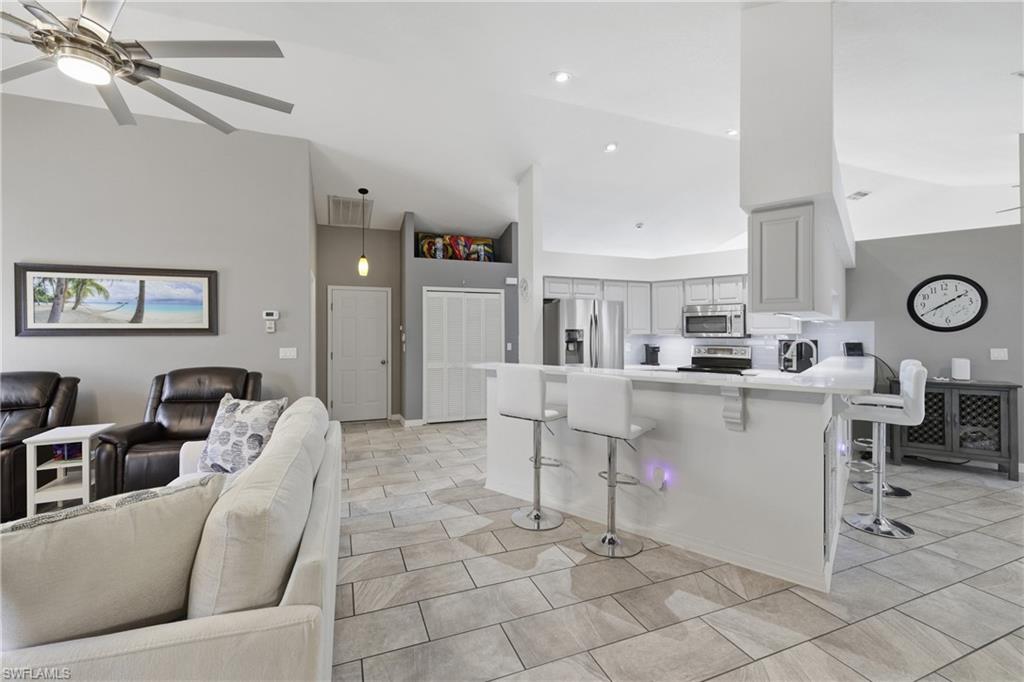 CALOOSA YACHT & RACQUET CLUB - Residential