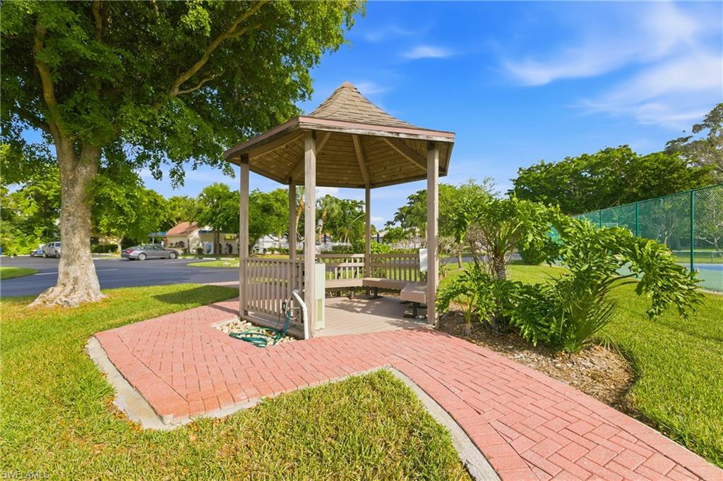 CALOOSA YACHT & RACQUET CLUB - Residential