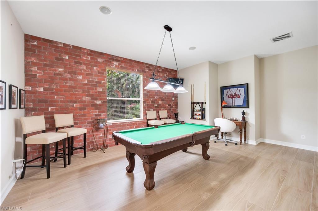 HAWKSRIDGE - Residential