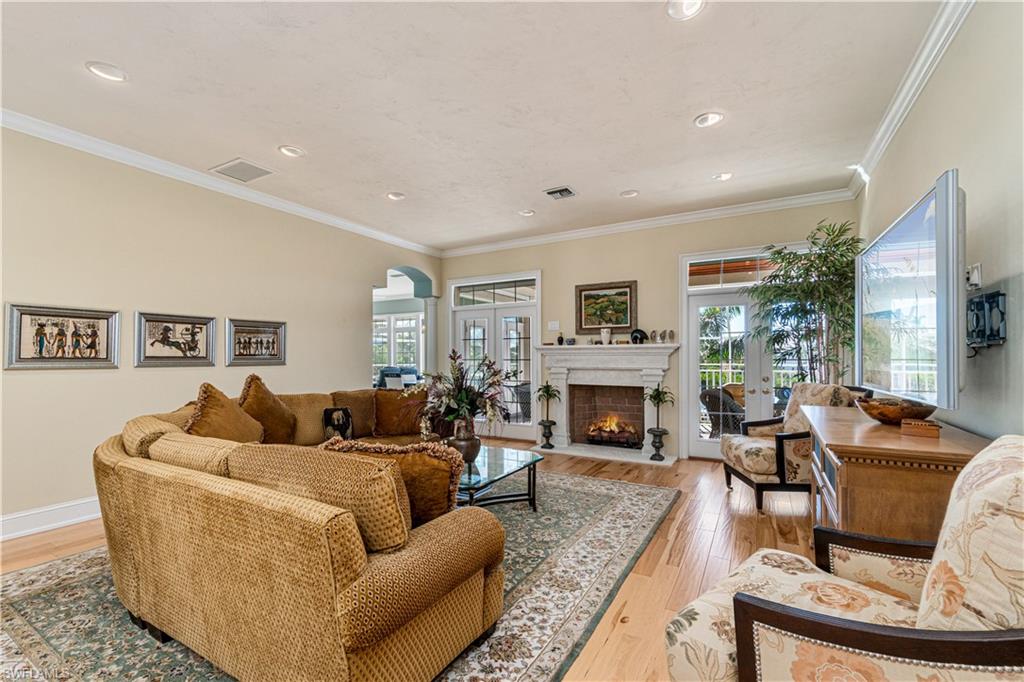 SOUTHPORT ON THE BAY - Residential