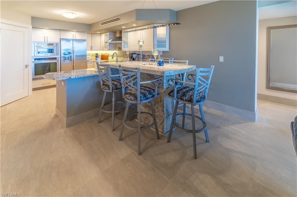 VANDERBILT TOWERS - Residential Lease