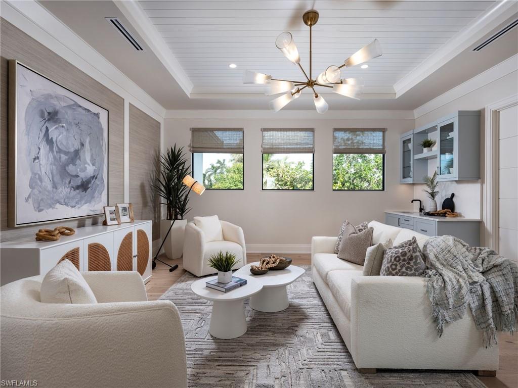 PARK SHORE - Residential