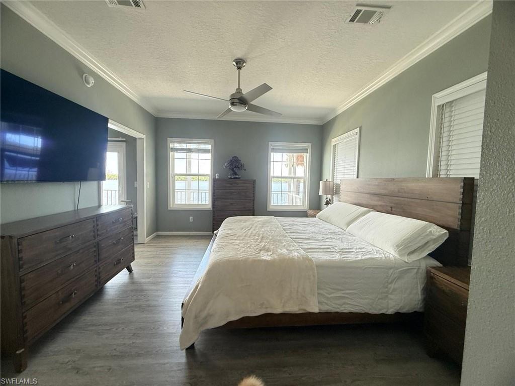 RUSSELL PARK - Residential