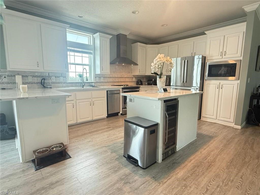 RUSSELL PARK - Residential