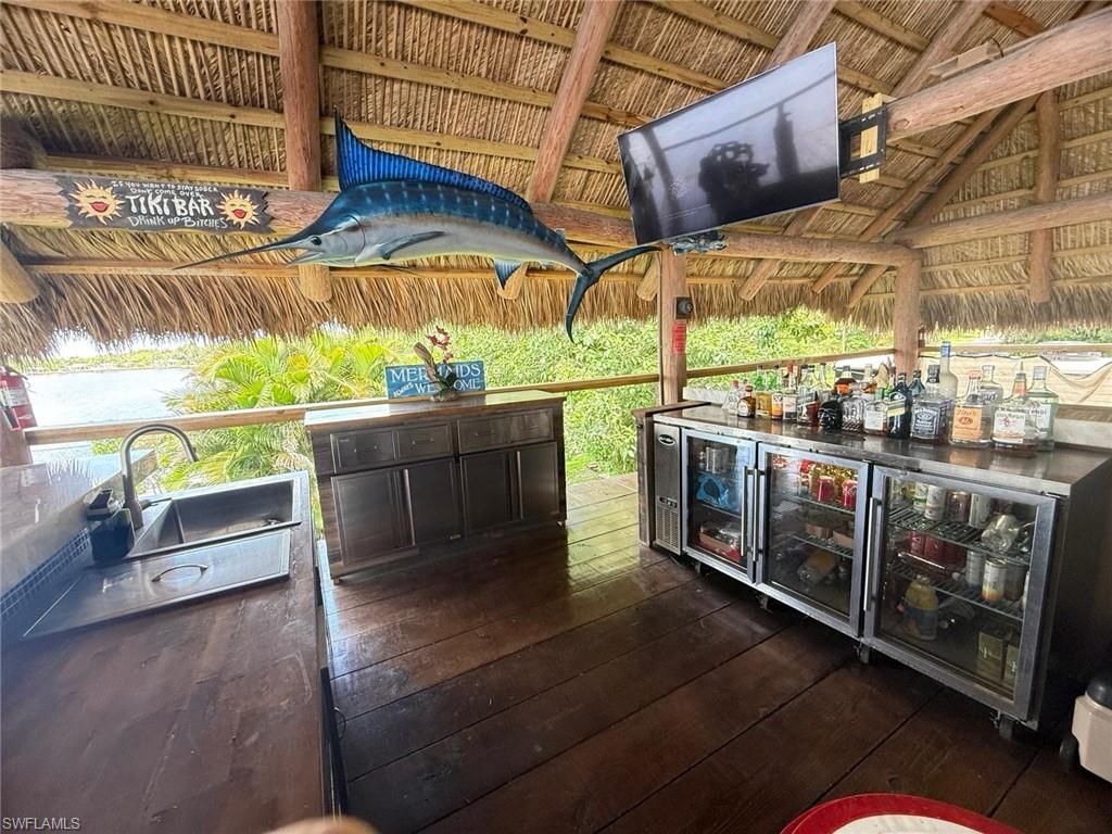 RUSSELL PARK - Residential