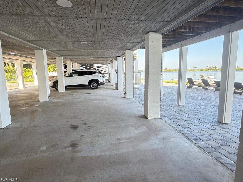 RUSSELL PARK - Residential