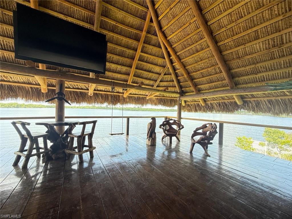 RUSSELL PARK - Residential