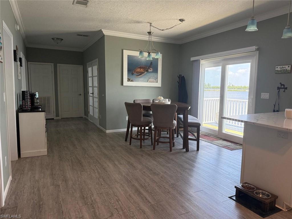 RUSSELL PARK - Residential