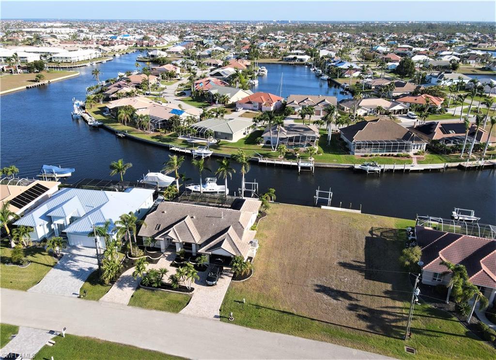 PUNTA GORDA ISLES - Land