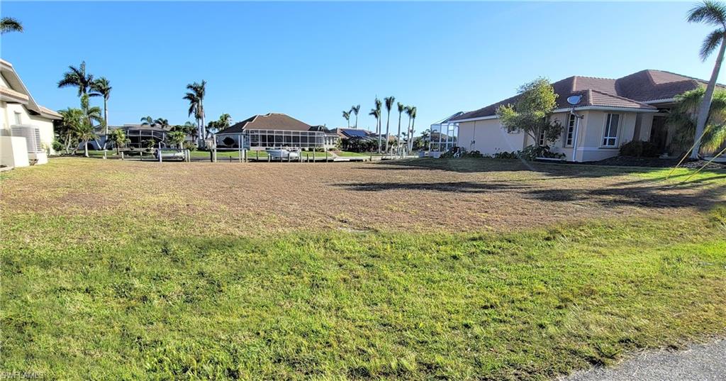 PUNTA GORDA ISLES - Land