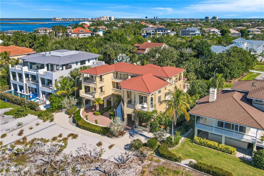 HIDEAWAY BEACH - Residential