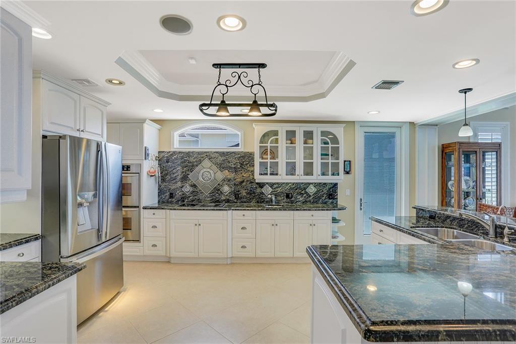 HIDEAWAY BEACH - Residential