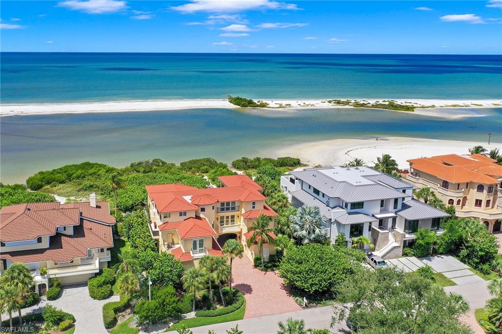 HIDEAWAY BEACH - Residential