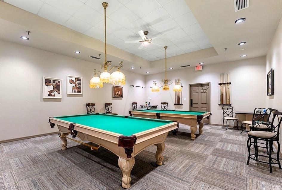 SABAL SPRINGS GOLF AND RACQUET CLUB - Residential