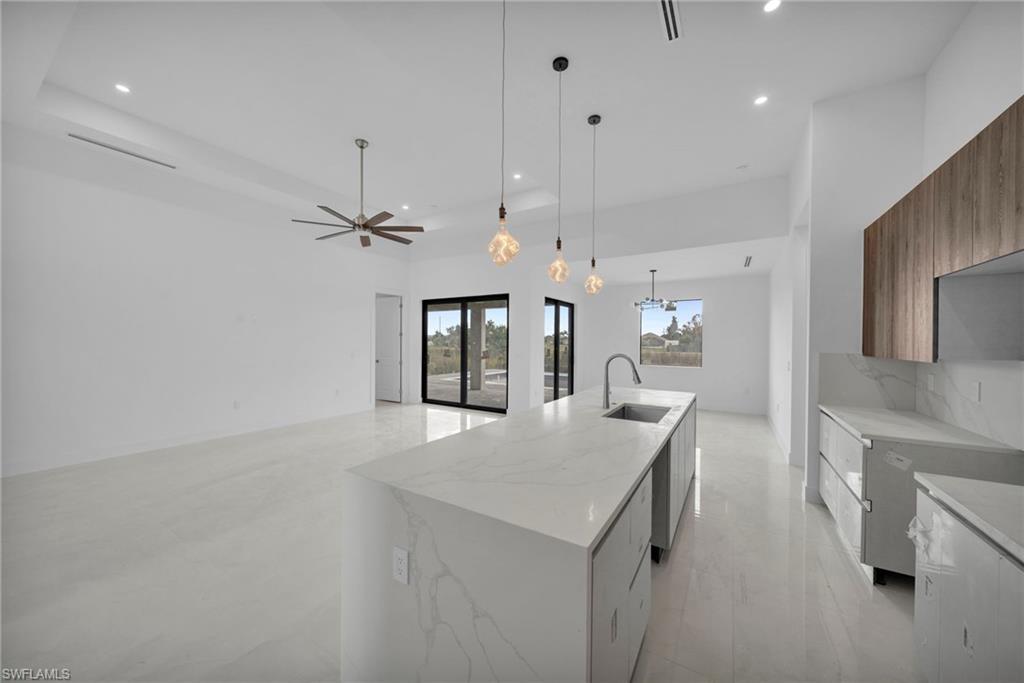 CAPE CORAL - Residential Lease