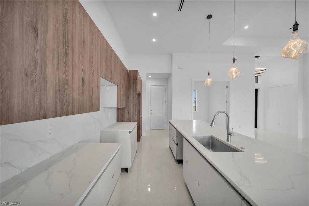 CAPE CORAL - Residential Lease