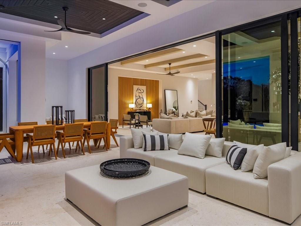 MOORINGS - Residential