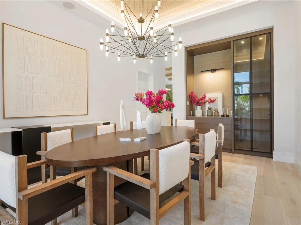 MOORINGS - Residential