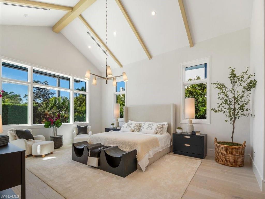 MOORINGS - Residential