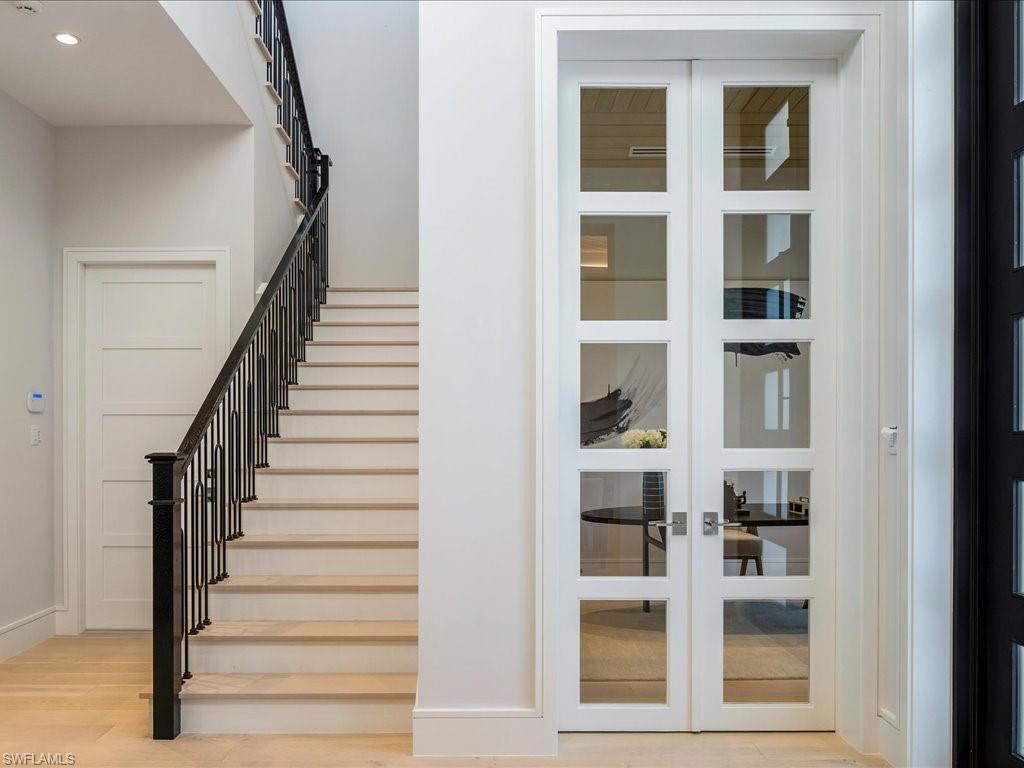 MOORINGS - Residential