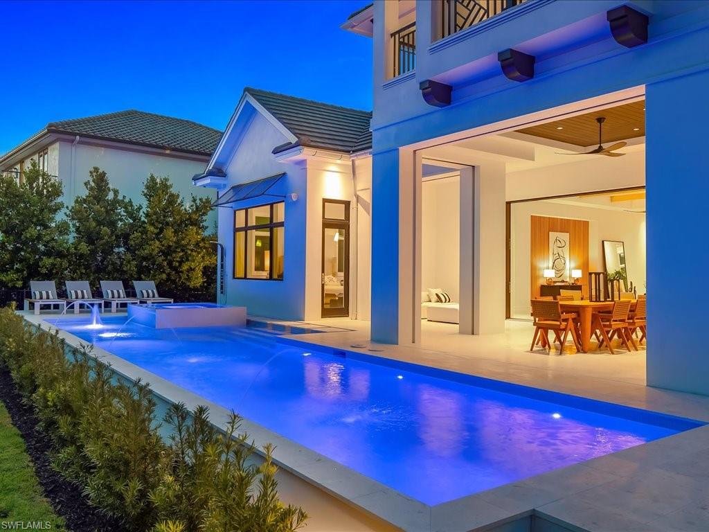 MOORINGS - Residential