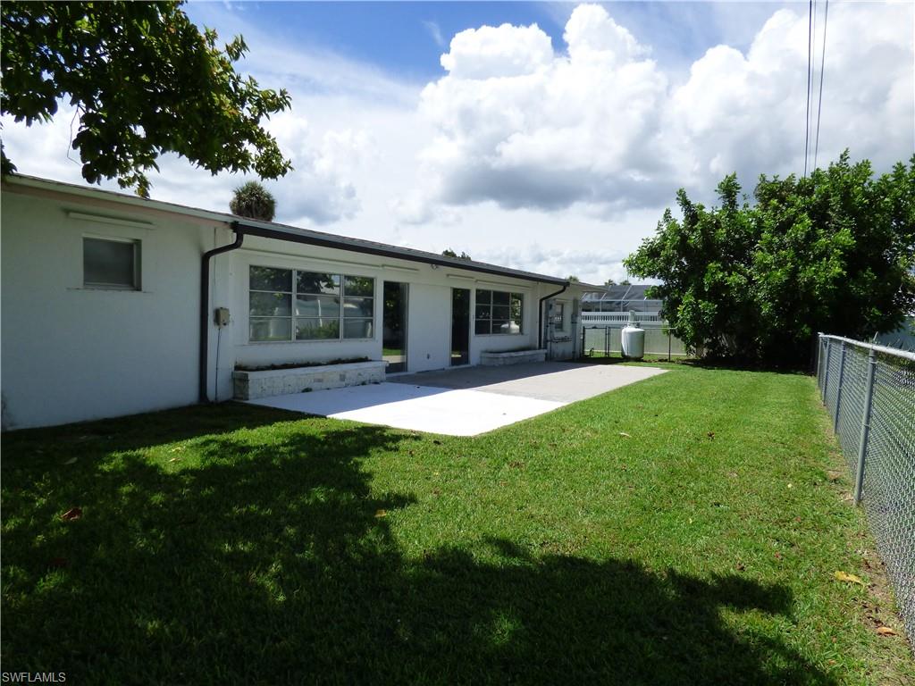 WILLOW LAKE - Residential