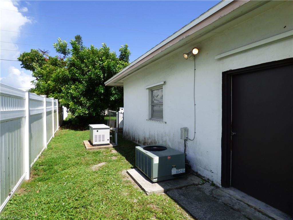 WILLOW LAKE - Residential