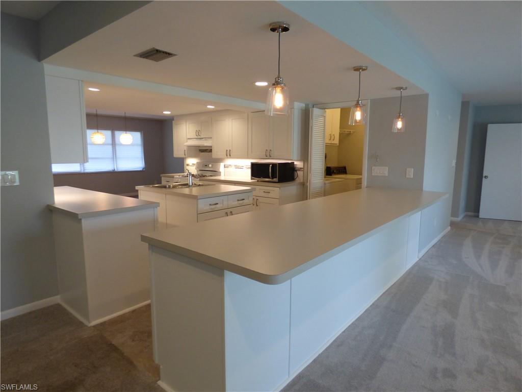 WILLOW LAKE - Residential