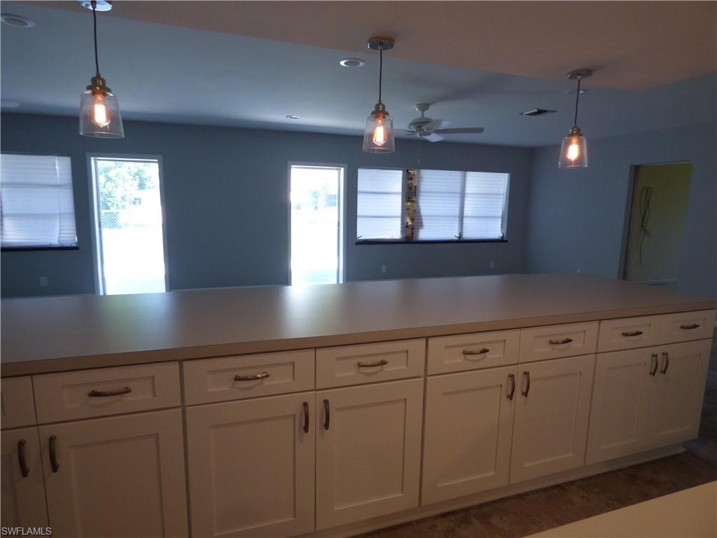 WILLOW LAKE - Residential