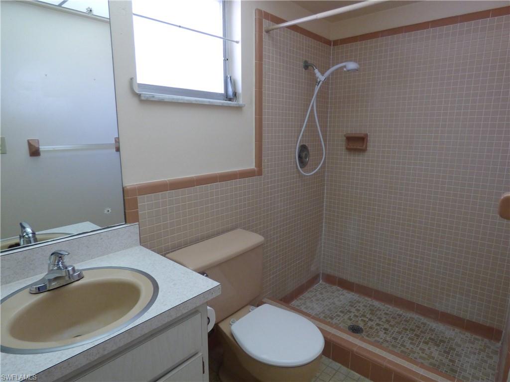 WILLOW LAKE - Residential