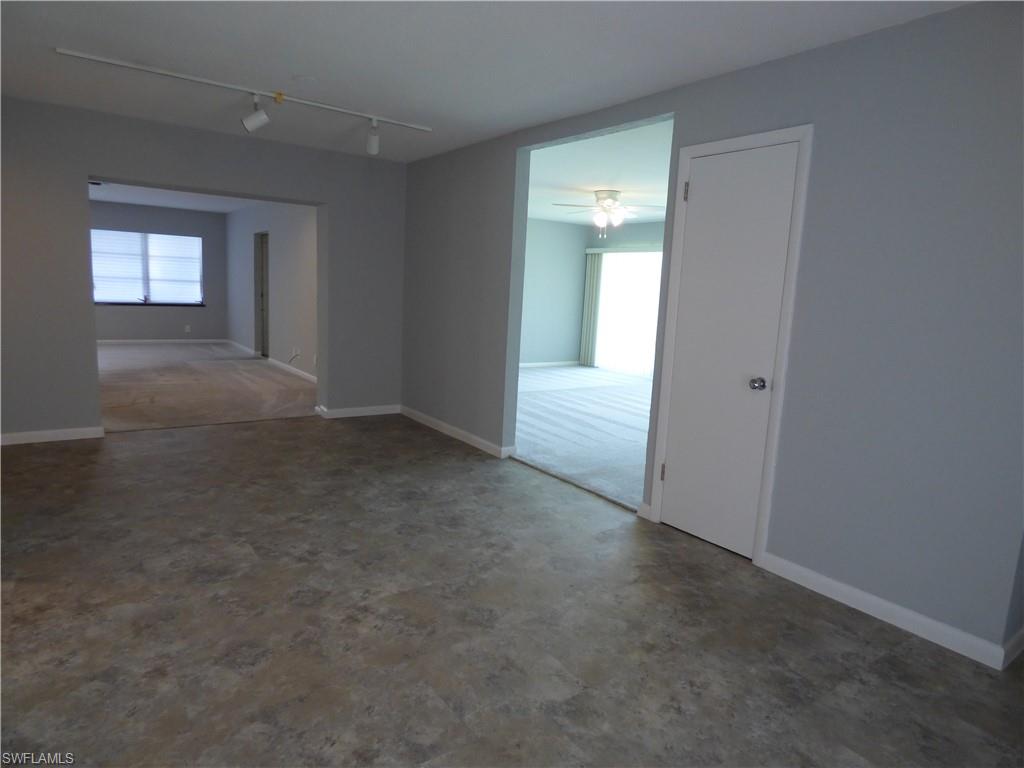 WILLOW LAKE - Residential